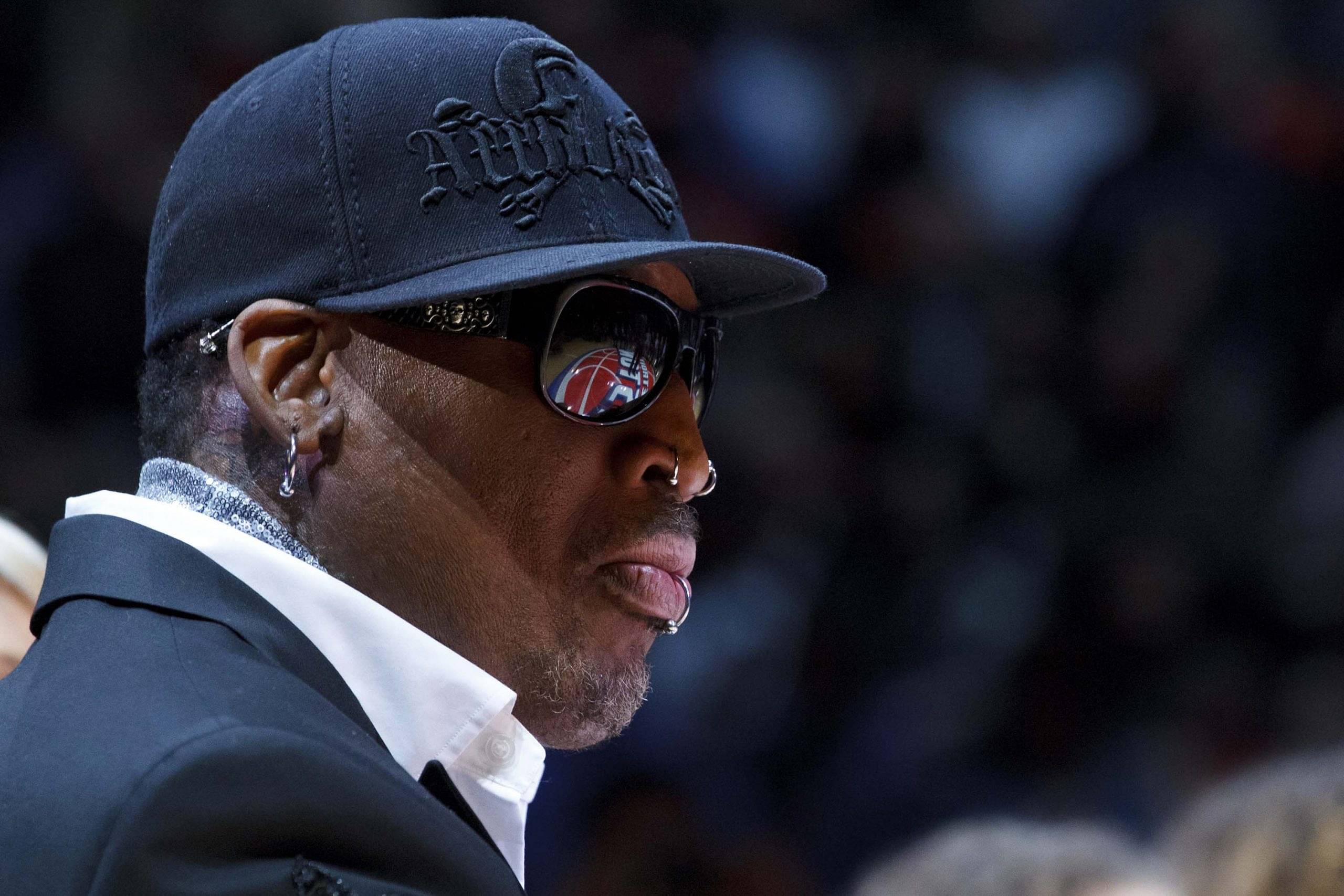 Showing Off' His $10,000 Wedding Gown, Dennis Rodman Uses His 'Do Anything  I Wanna Do' Mentality To Promote His Brand - The SportsRush