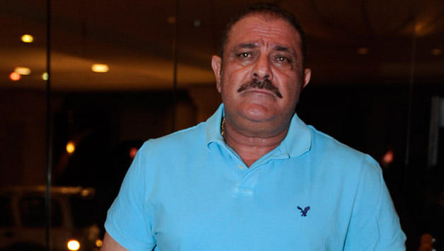 Yograj Singh has always criticised Dhoni for non-selection of Yuvraj Singh in the national side. This time around he compared him to Raavan.