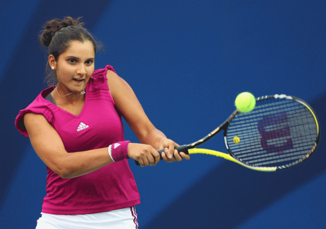 Sania Mirza inaugurates Tennishub.in first Retail store in Hyderabad