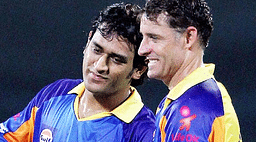 Hussey: It's the best I've seen Dhoni play