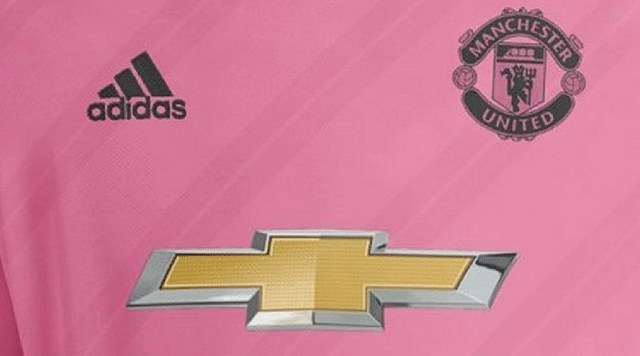manchester united pink kit
