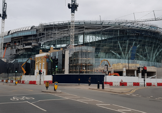 tottenham offer electricians 14,000