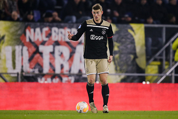 Eric Abidal meets Matthijs de Ligt amidst transfer speculations ...