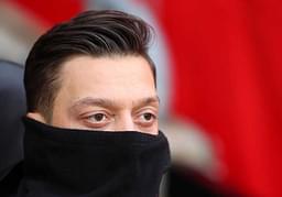 Unai Emery on Ozil