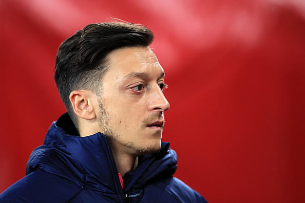 Mesut Ozil to stay