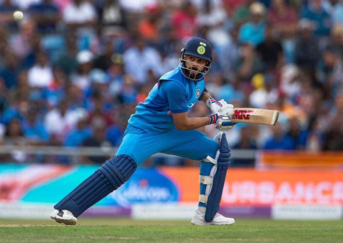 WATCH: Sanjay Manjrekar copies Virat Kohli's batting stance | The SportsRush