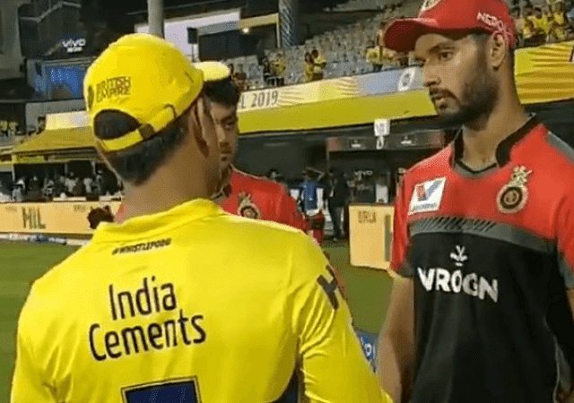 CSK captain gives suggestions to Shivam Dube