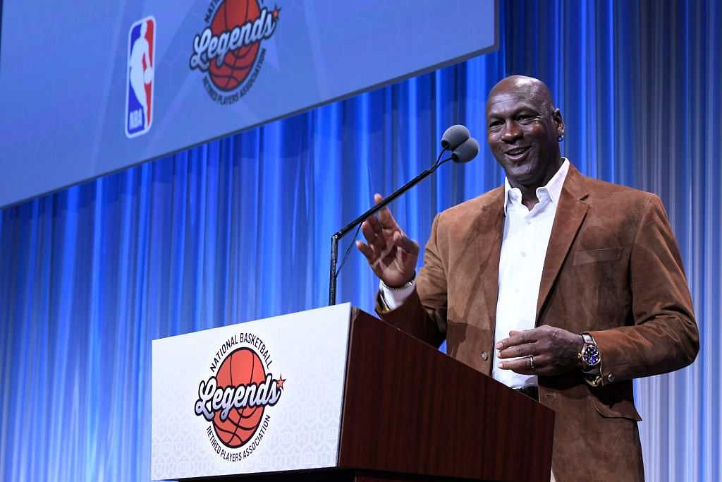 mj congratulates lebron