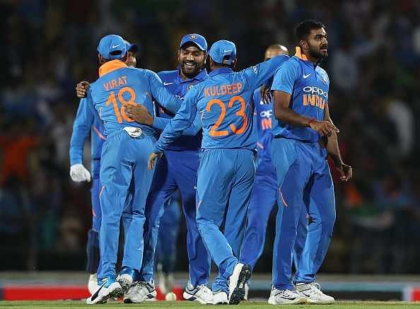 Twitter reactions on Vijay Shankar's double-wicket last over