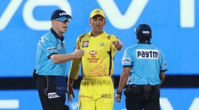 Why MS Dhoni was wrong in arguing with umpires