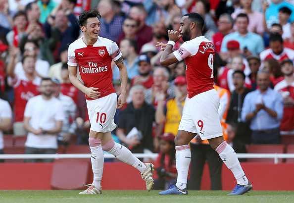 Mesut Ozil goal vs Crystal Palace: Arsenal star scores stunning goal from difficult angle