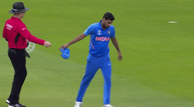 Bhuvneshwar Kumar injury: India fast bowler walks off the ground vs Pakistan in ICC Cricket World Cup 2019