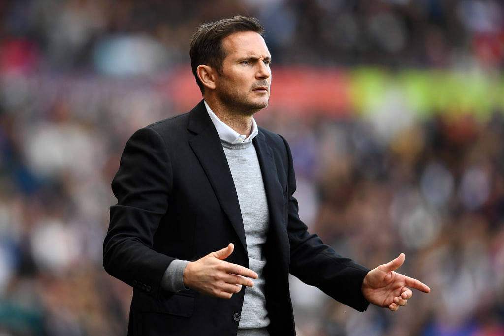 Frank Lampard: Chelsea offer three-year contract to Lampard to replace Maurizio Sarri