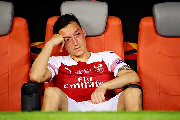 Mesut Ozil: Arsenal star mocks Unai Emery during Europa League final defeat | Arsenal News