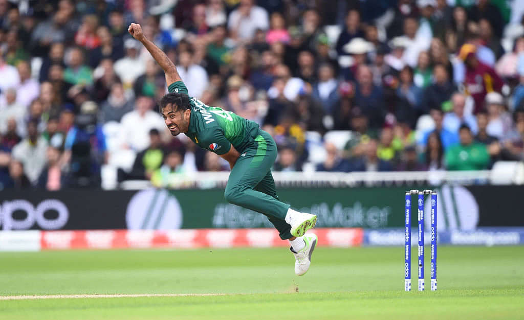 Wahab Riaz hairline fracture: Is Pakistani fast bowler playing today's ...