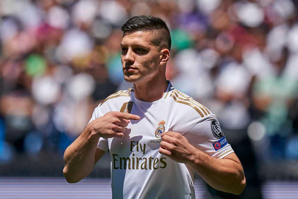 Luka Jovic unveiling: Watch Jovic becoming a madridista at Santiago Bernabeu