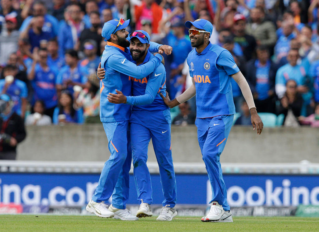 Who is playing at Number 4 for India during India vs Pakistan 2019 World Cup match?