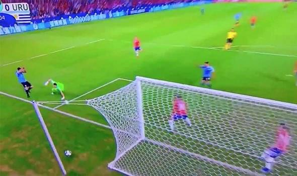 Luis Suarez handball: Watch Uruguay Striker appeal for handball after Goalkeeper save against Chile