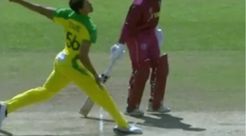 Chris Gayle umpire controversy: WATCH Mitchell Starc's No-Ball going unnoticed; robs Gayle of his wicket
