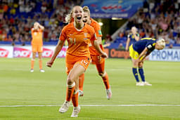 Jackie Groenen goal Vs Sweden: Watch Dutch midfielder score a piledriver from outside the box