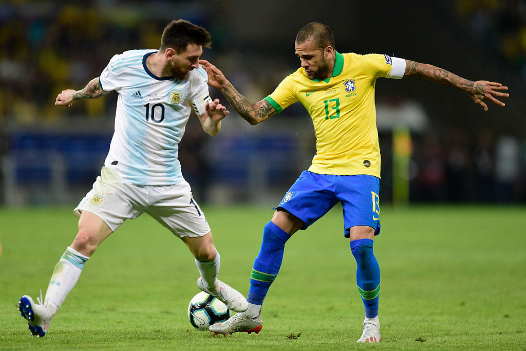 Dani Alves slams Lionel Messi after his remarks against Brazil and referees