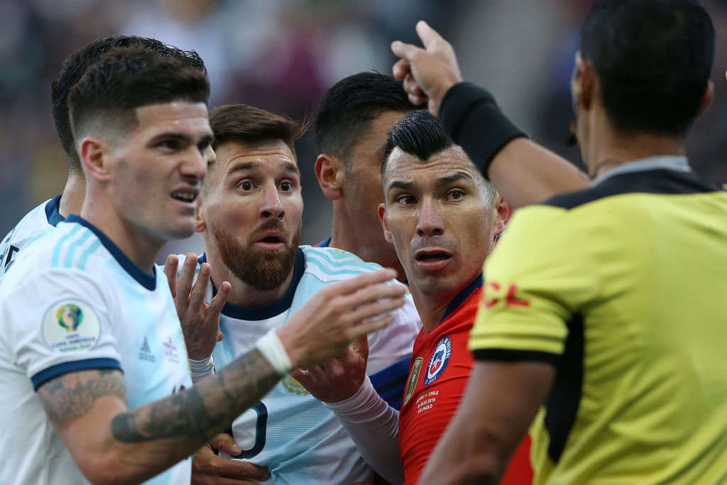 Canelo slams Messi over Mexico team World Cup jersey