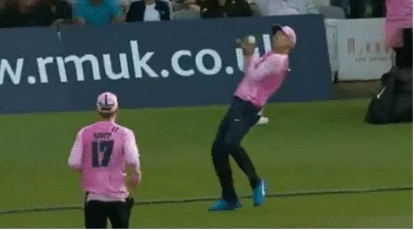 WATCH: AB de Villiers takes amazing relay catch for Middlesex in T20 Blast opening match