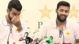 WATCH: Imad Wasim gives comical reply to Pakistani reporter when asked about his marriage plans in near future