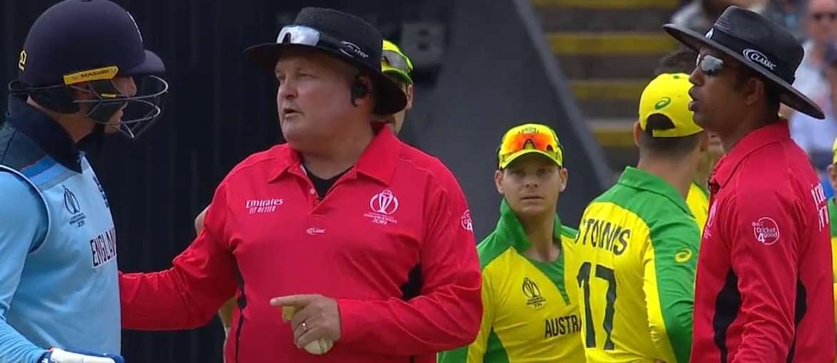 WATCH: Jason Roy argues with umpire Kumar Dharmasena after latter rules him Out during Australia vs England semi final match