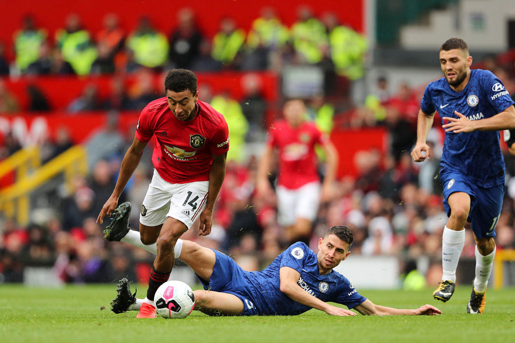 Viral tweet proves how Man Utd and Chelsea have greatly declined since 2008