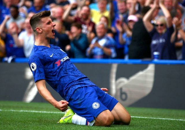 Fantasy Premier League Gameweek 19 Double Gameweek Tips: Five Bargain Buys And Cheap Picks