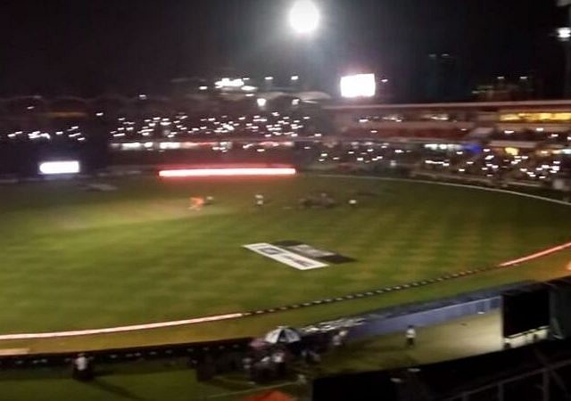 WATCH: Bangladeshi fans switch on mobile flashlights to enlighten stadium after power failure in first T20I