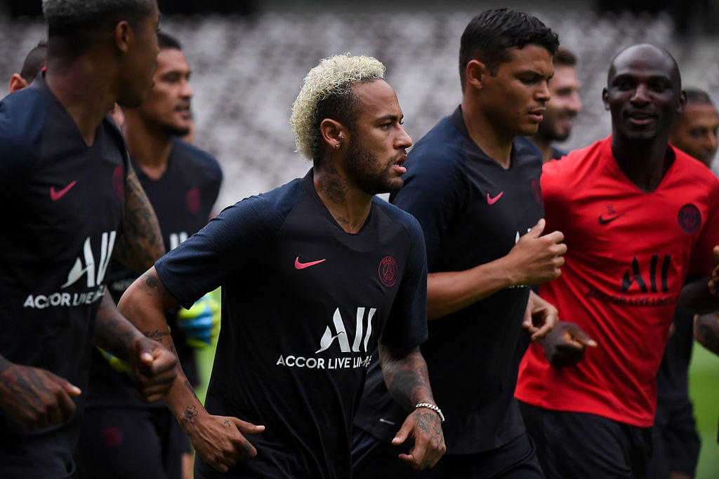 Neymar's teammates at PSG teased him after he informs about his decision to stay