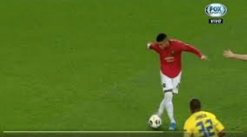 Marcus Rojo attempts a Rabona cross in the Man United vs Astana match