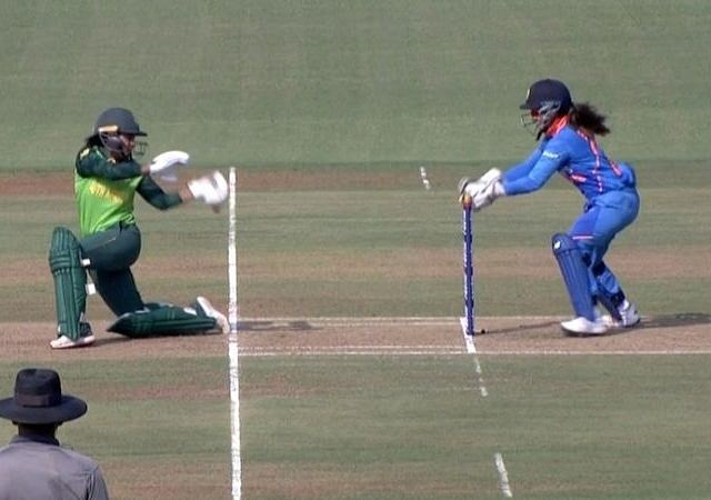 WATCH: Taniya Bhatia affects MS Dhoni-like stumping to dismiss Trisha Chetty vs South Africa Women