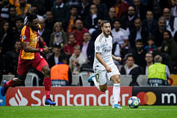 Eden Hazard embarrassingly manages to miss an open goal for Real Madrid vs Galatasaray
