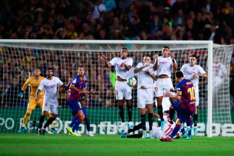 Lionel Messi Freekick: Barcelona Skipper Scores An Extraordinary Free ...