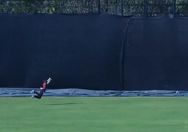 Vijay Hazare Trophy 2019-20: Watch Jayveer Parmar's incredible catch to dismiss Abhinav Mukund