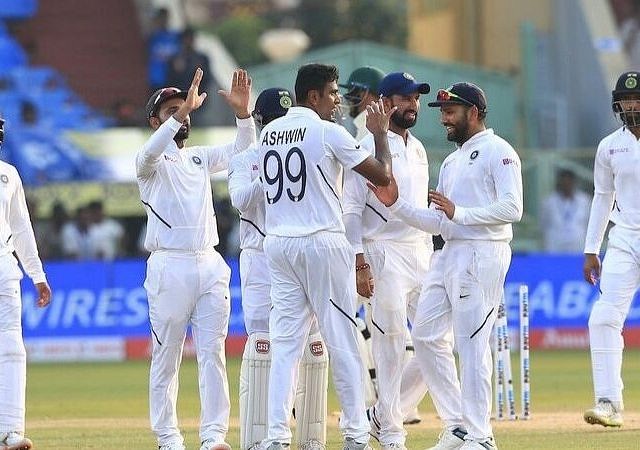 WATCH: Ravi Ashwin traps Quinton de Kock with variations in the same over in Visakhapatnam