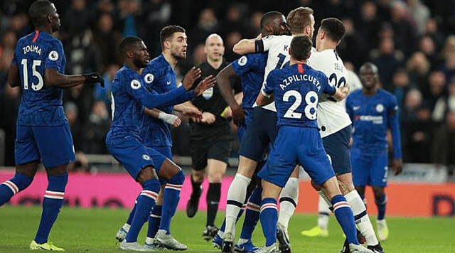 Delle Alli and Matteo Kovacic brawl during the London Derby between Tottenham and Chelsea