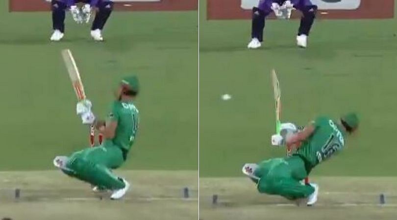 Marcus Stoinis got hit on face by Riley Meredith's vicious delivery in ...