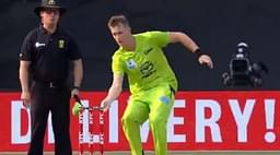 WATCH: Chris Morris fakes mankading to surprise Marcus Stoinis in BBL 2019