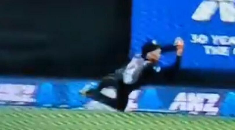 WATCH: Mitchell Santner grabs flying catch to dismiss Virat Kohli in Wellington T20I