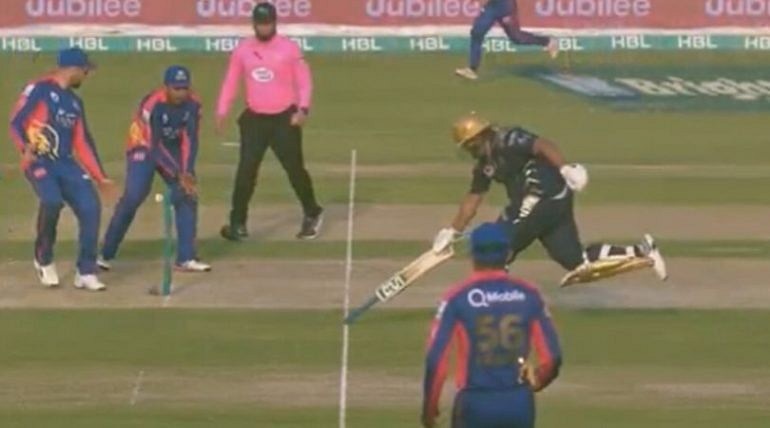 WATCH: Azam Khan runs with inverted bat vs Karachi Kings in PSL 2020 ...