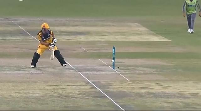 WATCH: Haider Ali receives massive reprieve as bails don't fall despite ball hitting the stumps in PSL 2020