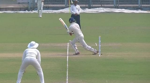 WATCH: Sudip Chatterjee survives despite getting hit-wicket off Ronit More in Bengal vs Karnataka Ranji semi-final