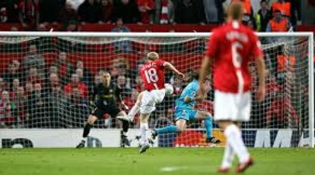 On This Day: 12 years ago Paul Scholes stunned Barcelona with screamer to send Manchester United into Champions League final