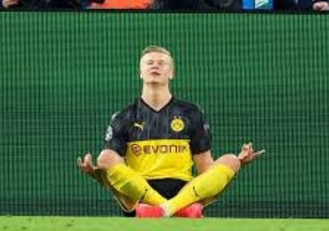 Erling Haaland gives reply to PSG players who mocked him by imitating yoga pose