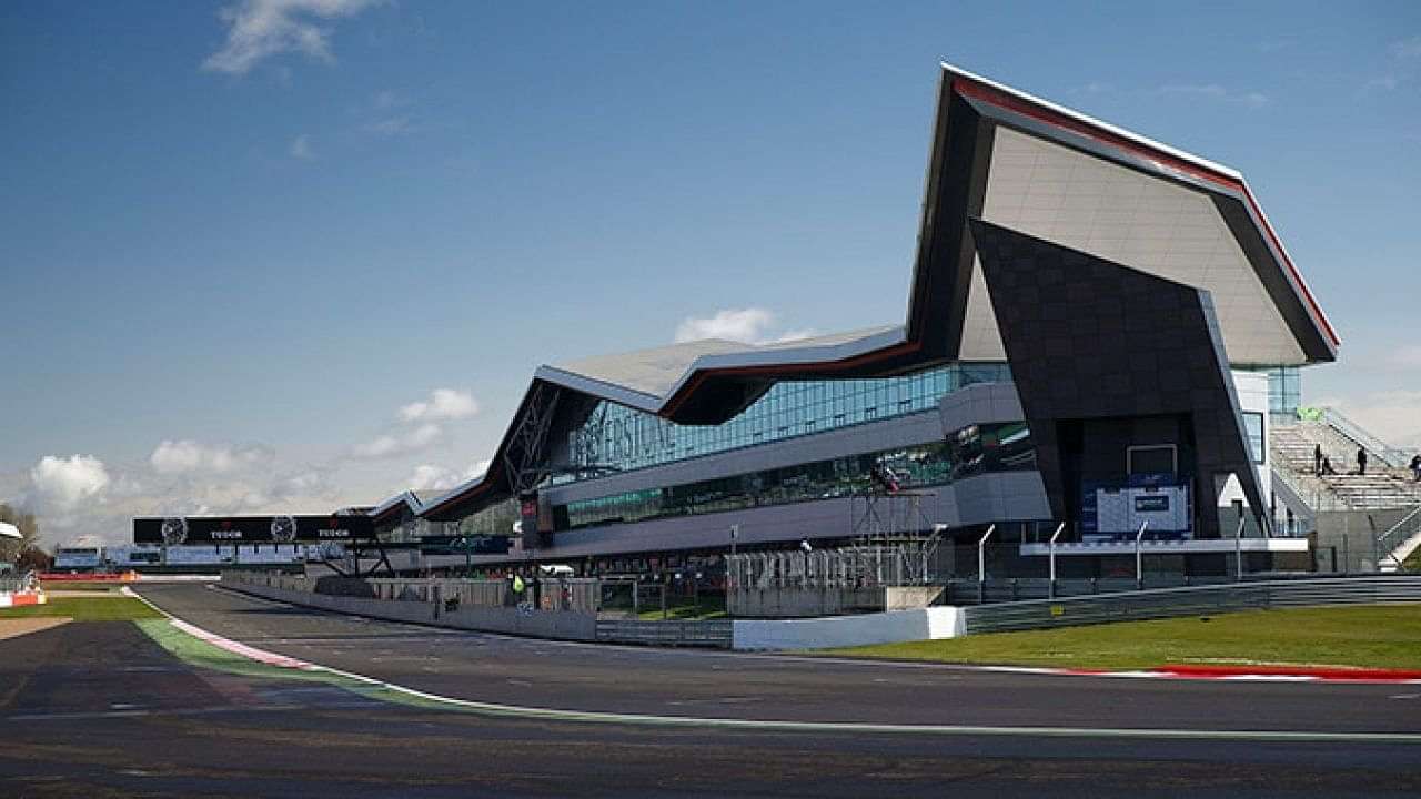 "Not sleep on your own laurels" - Alpine CEO urges Monza and Silverstone to upgrade their facilities after Abu Dhabi and Jeddah success
