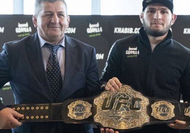 Khabib Nurmagomedov Referred The Quran To Pay Tribute To Father Abdulmanap Nurmagomedov